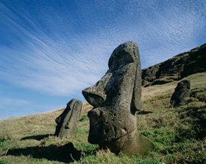 Rano Raraku Quarryのモノリシックな彫像、c.1000-1600